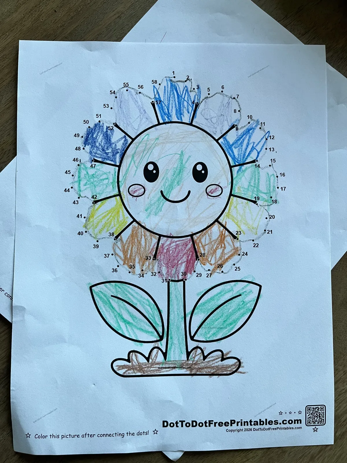 Voltooide Schattige Zonnebloem, printbaar verbind-de-puntenblad